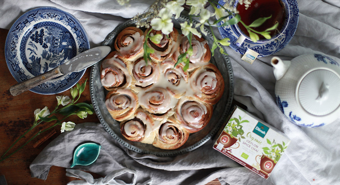Chaibutterkaka med frosting