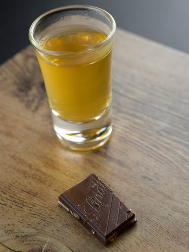 Moroccan Mint Green tea paired with Lindt Orange chocolate