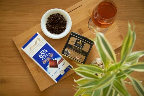 LINDT 65% Cocoa Milk Chocolate paired with Ran watte