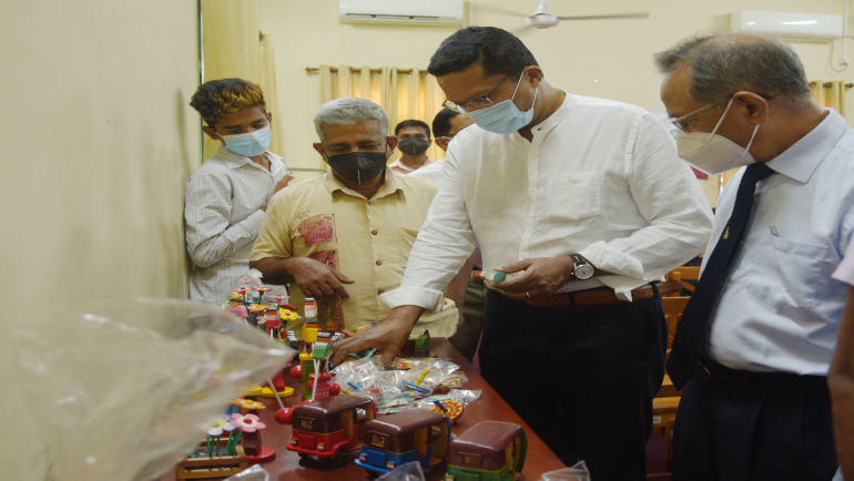 Supporting Differently Able Entrepreneurs, Dilmah MJF Foundation Small Entrepreneur Programme (SEP) Supporting Differently Able Entrepreneurs, Dilmah MJF Foundation Small Entrepreneur Programme (SEP)