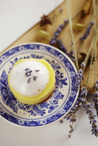 HONEY CUSTARD WITH LAVENDER FOAM AND SABLE BISCUIT