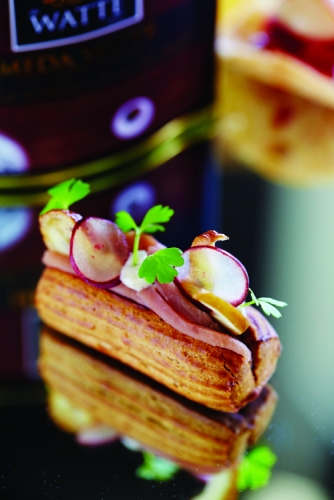 CHESTNUT DUCK ECLAIR