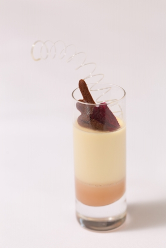 Vanilla panna cotta with rose and vanilla tea curd