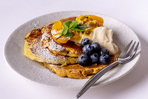 Dilmah Green Tea with Mint and Ginger Syrup, with Orange and Yoghurt Pancakes
