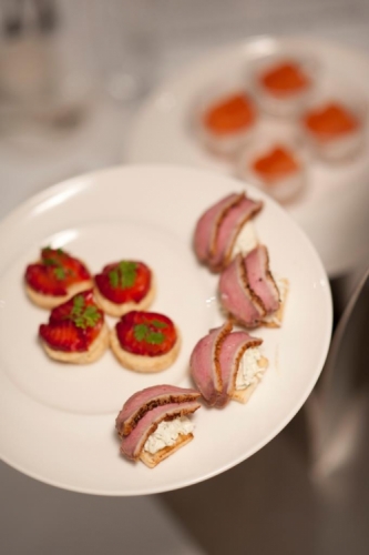 Green tea with jasmine smoked duck breast with celeriac remoulade on brioche toast