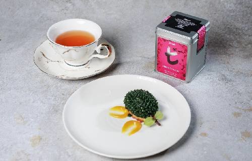 Black Tea Dilmah Prince of Kandy Leaves Paired with Sri Lanka Jackfruit & Pepper Cold Cheesecake with Kottamba nut sponge