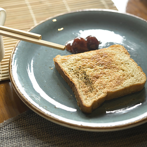 French Bread with Nuwara Eliya Strawberries, Jade Gunpowder Green Tea and Strawberry Compote